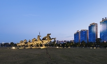宜春市委書記帶隊(duì)考察宜陽(yáng)新區(qū)核心區(qū)亮化工程